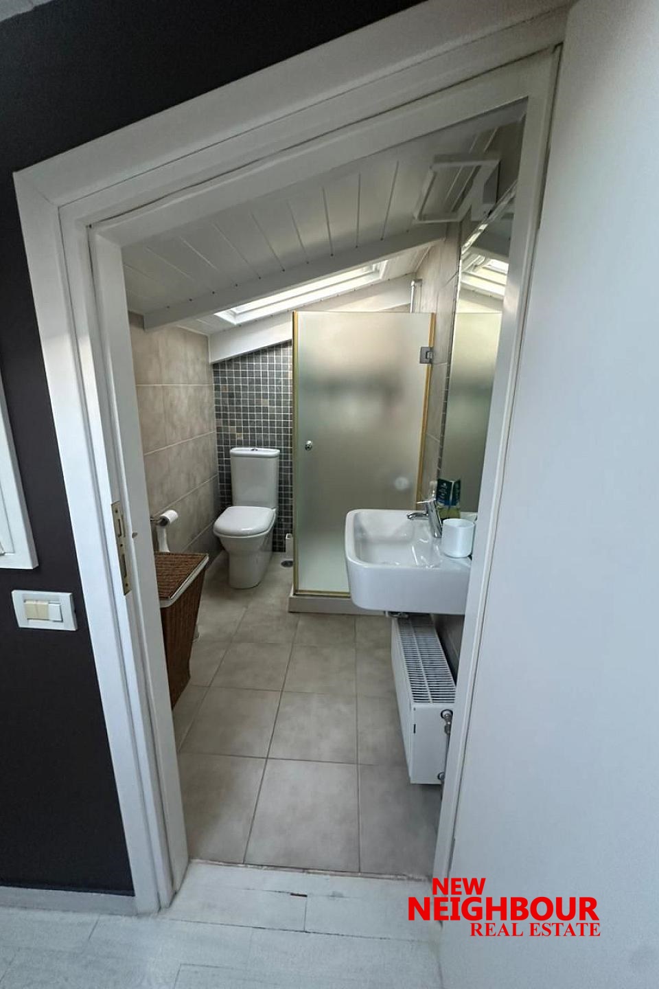 img_bba34bfb-d74e-4456-b344-d3c628d36a24