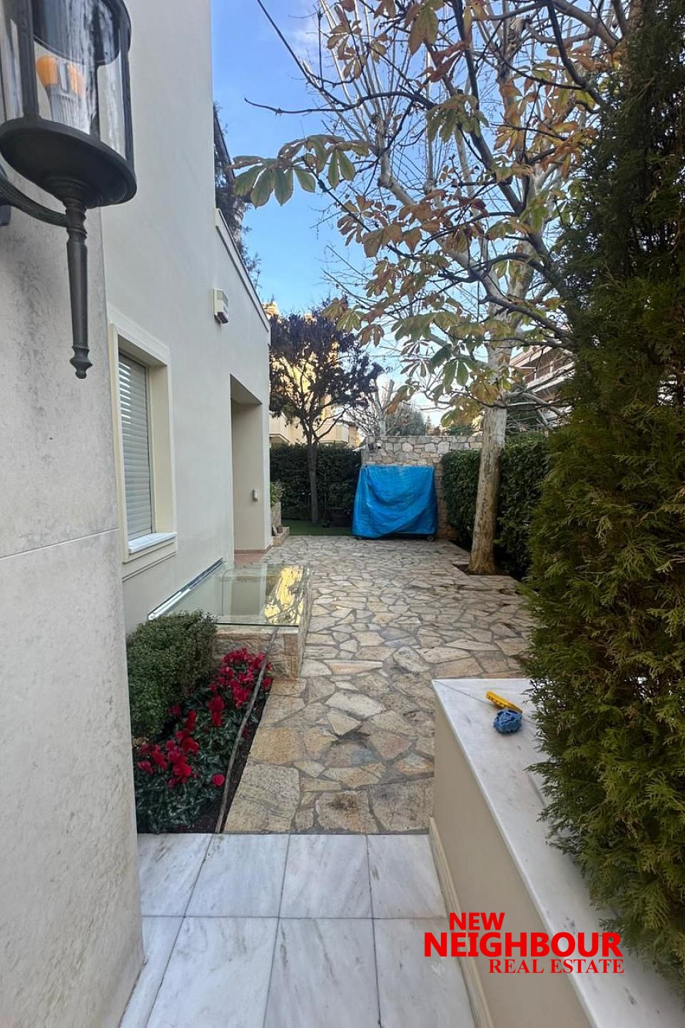 img_e9049805-fc65-4b34-b075-4c101c1e8605